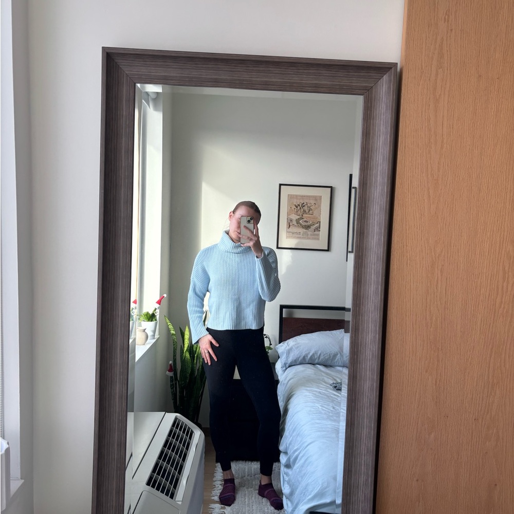 Abercrombie & Fitch cropped blue chunky turtleneck sweater